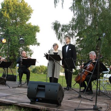 Septintasis Kražių festivalis su VU bibliotekos rankraščių paroda, skirta Maironio 150 metų jubiliejui paminėti