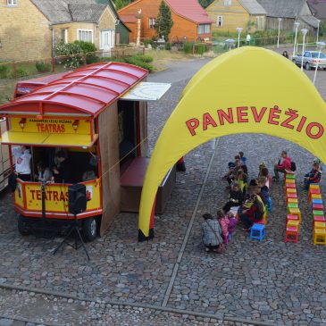 Panevėžio lėlių teatras Kražiuose