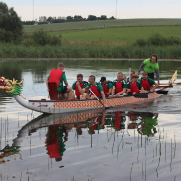 Praūžė trečiasis Drakonų valčių festivalis