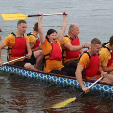 Praūžė trečiasis Drakonų valčių festivalis